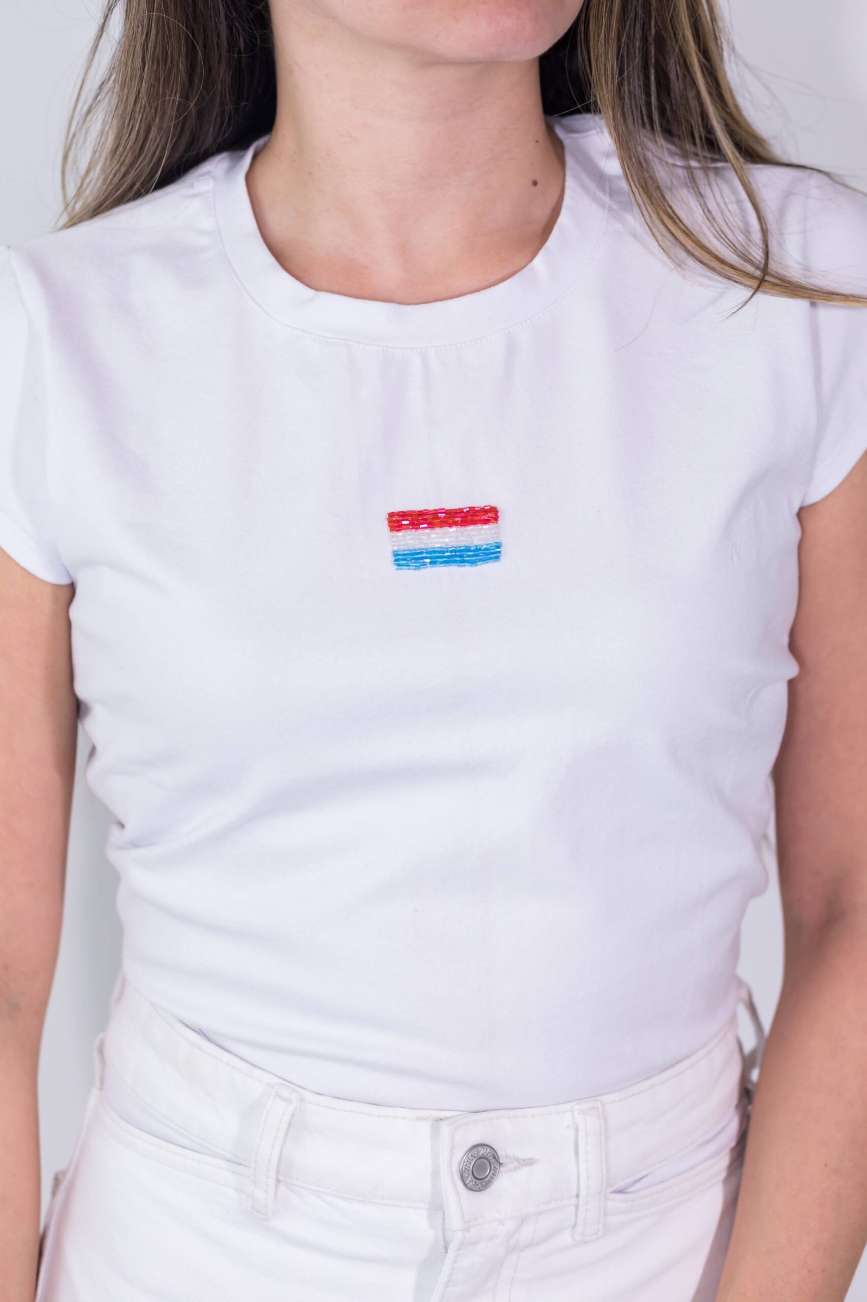 Remera Bordada a Mano - Image 2